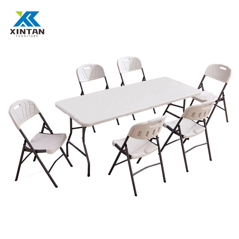 Table rectangulaire pliante