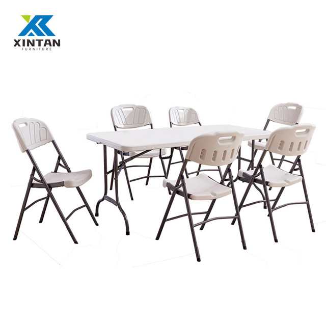 Table rectangulaire pliante