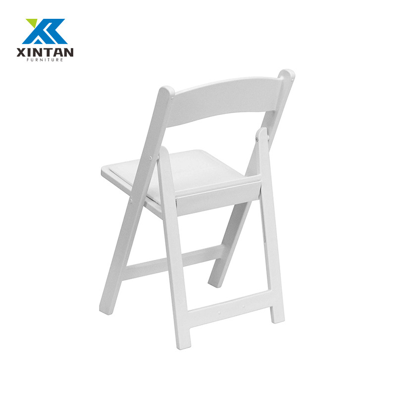 Chaise Wimbledon pliante en résine blanche - Grade commercial lourd pour l'événement de mariage, jardin, restauration en plein air (ensemble de 4)