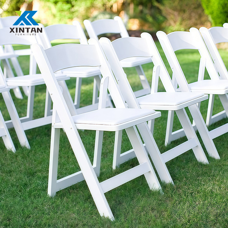 Chaise Wimbledon pliante en résine blanche - Grade commercial lourd pour l'événement de mariage, jardin, restauration en plein air (ensemble de 4)